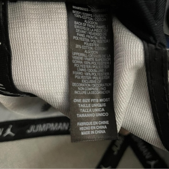 TWO MICHAEL JORDAN COMMEMORATIVE SERIES FIGURINES & MICHAEL JORDAN 1985 CAP - Picture 4 of 11